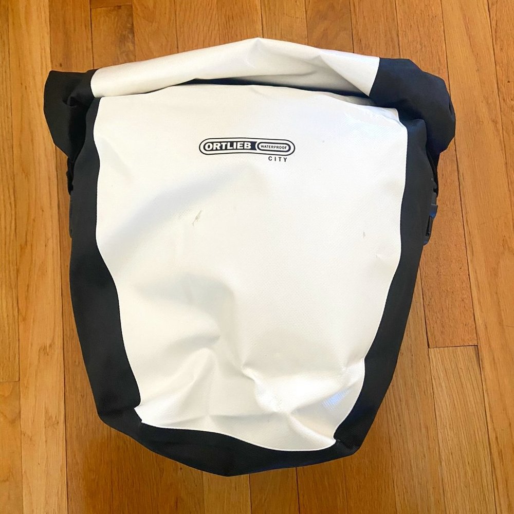 Rear Bike Pannier (waterproof)